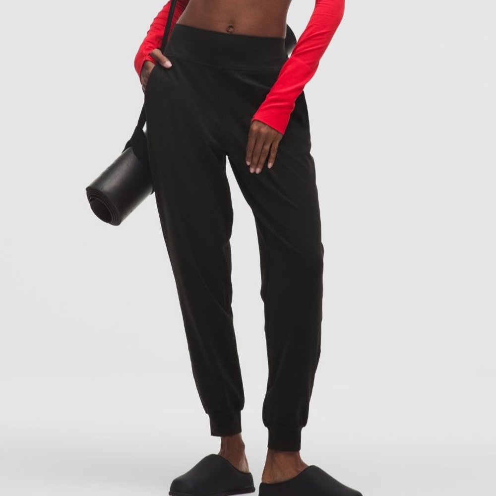 Lululemon Align High Rise Jogger - Picture 2 of 4